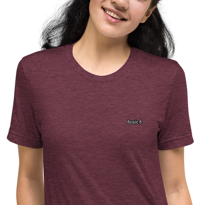 BASIC B ESSENTIALS TEE