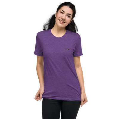 BASIC B ESSENTIALS TEE
