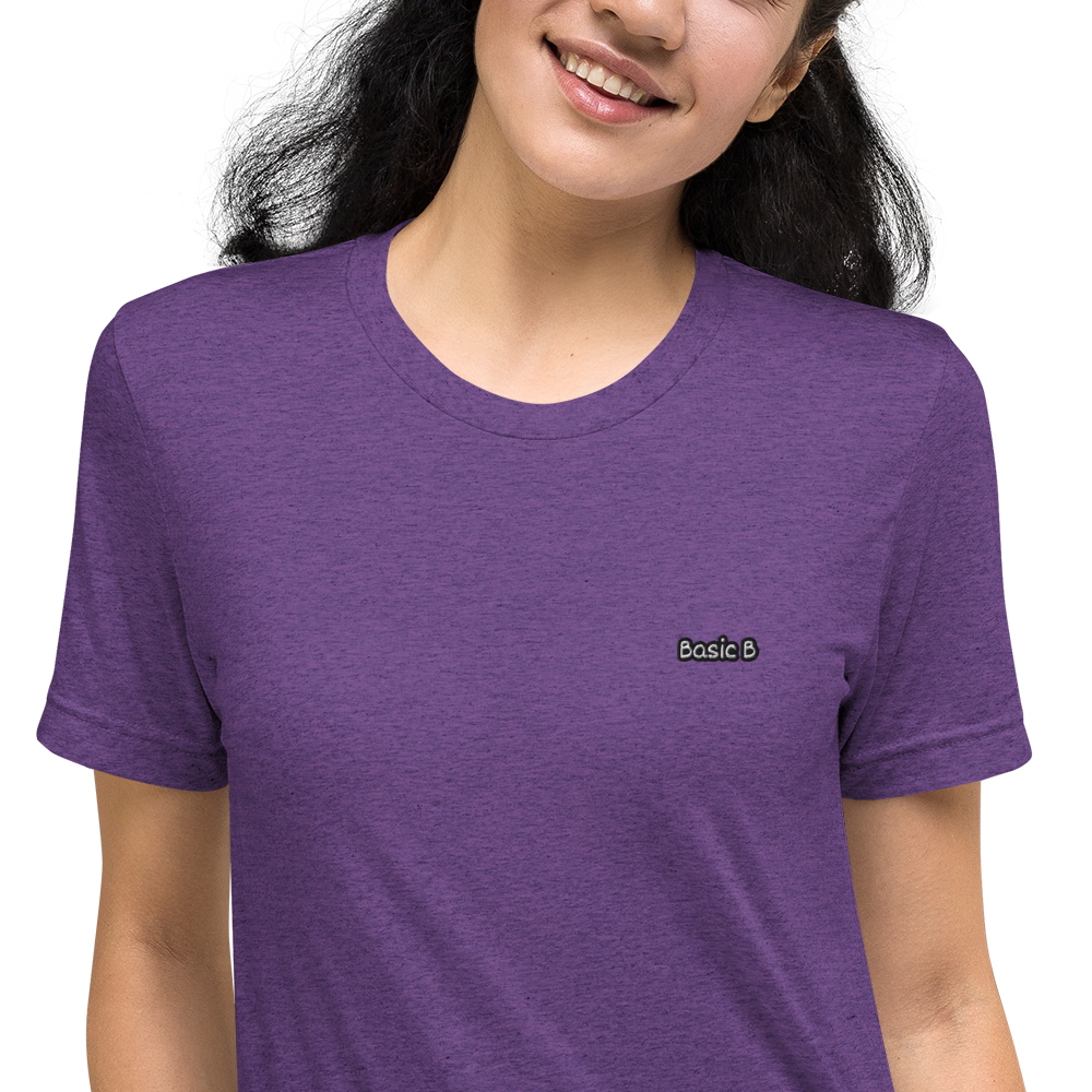 BASIC B ESSENTIALS TEE